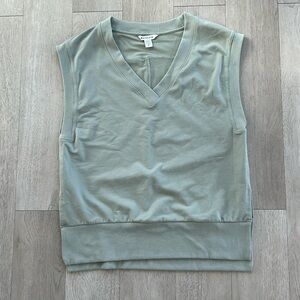 Athleta women’s athletic vest size M